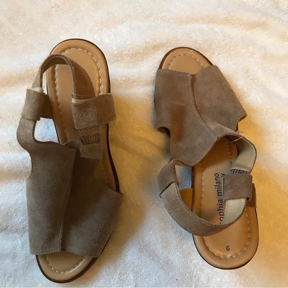 SOPHIA Milano suede wedge heel shoes tan size 9. - Picture 7 of 7